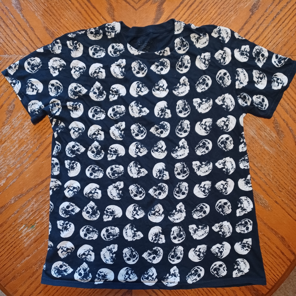 Skull T-Shirt L Large black & white Fort Knox all over print on front